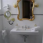 Hotel Boutique Ur-wachau 4*
