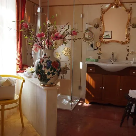 Hotel Boutique Ur-wachau 4*