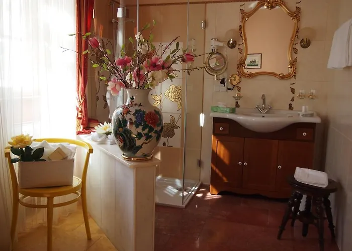 Hotel Boutique Ur-wachau 4*